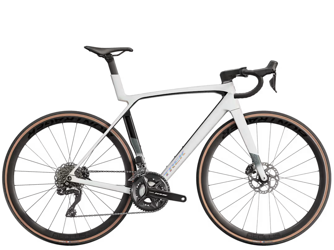 Trek Madone SL 6 Gen 8 | Aero-Rennrad Carbon Shimano 105 Di2