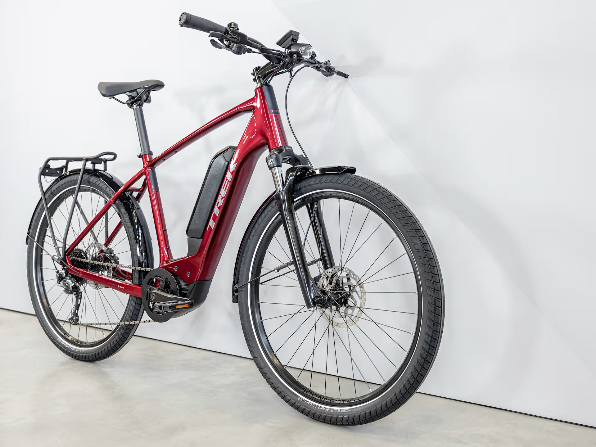 Trek Allant+ 5 Rage Red | E-Trekking-Rad